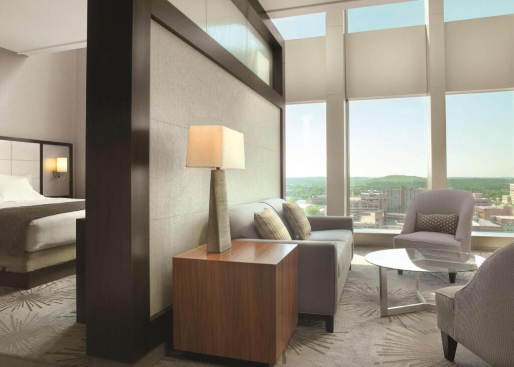 DoubleTree by Hilton Hotel Cedar Rapids Convention Complex