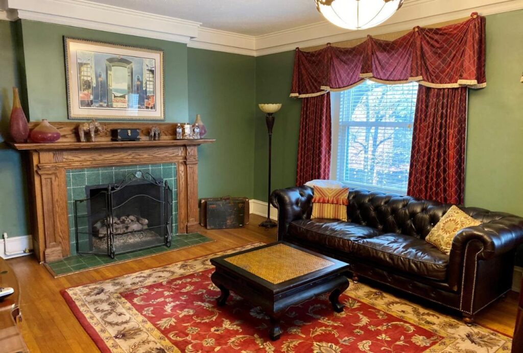The Inn at 835